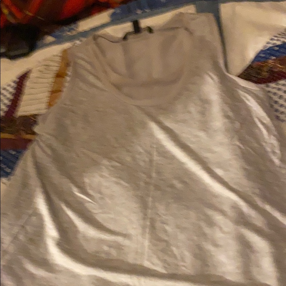 An shirt